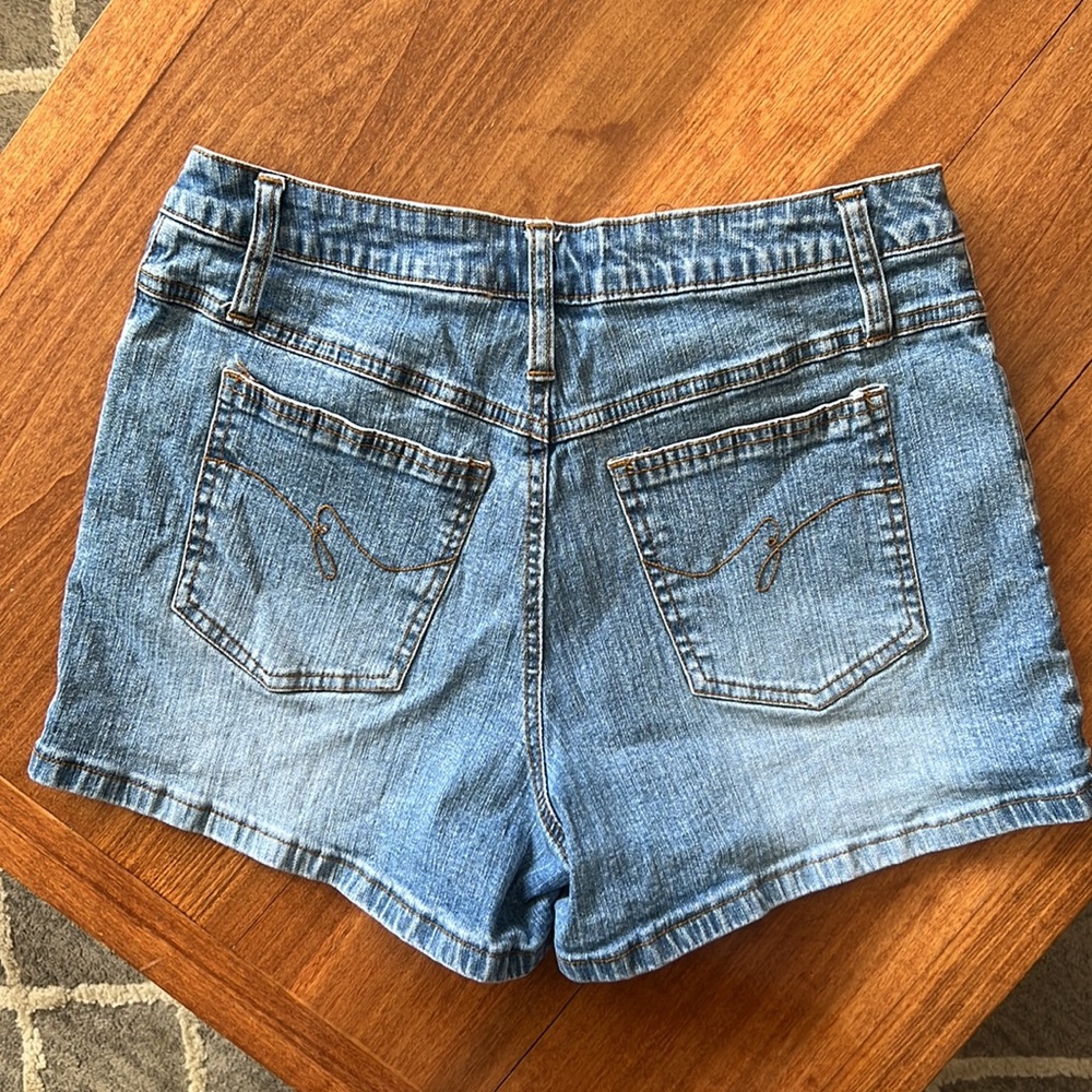 L.A. Blues Jean Shorts Size 8